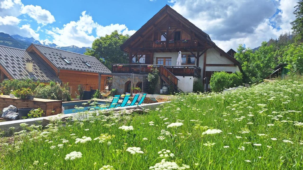 Chalet Serre Cambeou Piscine&Spa Saint-Chaffrey Eksteriør billede