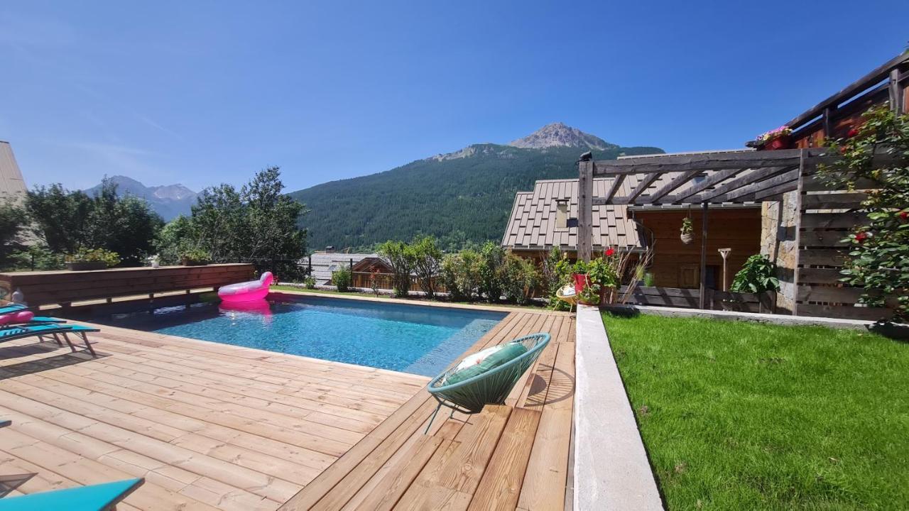 Chalet Serre Cambeou Piscine&Spa Saint-Chaffrey Eksteriør billede